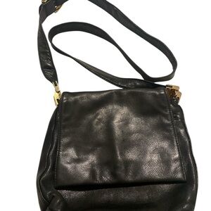 Perlina Elegant Black Leather Purse